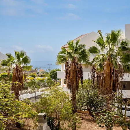Cristianos 2 Bedroom Quiet Complex 200 Meters From The Ocean * לוס כריסטיאנוס