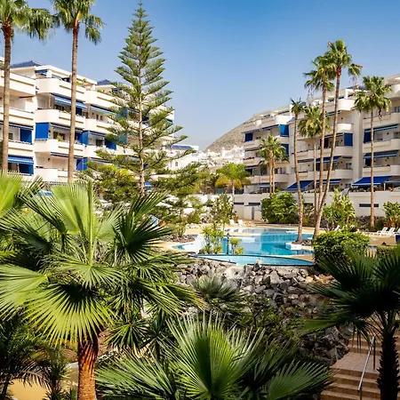 Cristianos 2 Bedroom Quiet Complex 200 Meters From The Ocean *